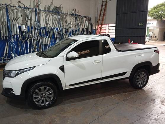 FIAT STRADA 1.3 FIREFLY FLEX FREEDOM CS MANUAL FIAT STRADA 1.3 FIREFLY FLEX FREEDOM CS MANUAL
